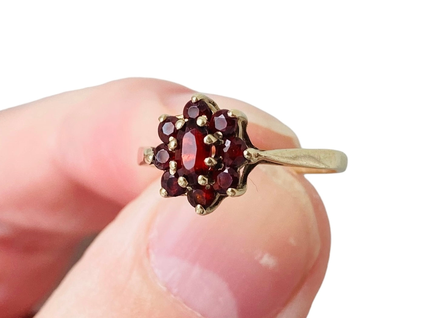 Vintage 9ct Gold Garnet Ring