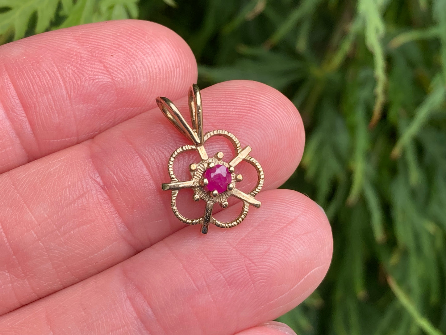 9ct Gold Ruby Pendant