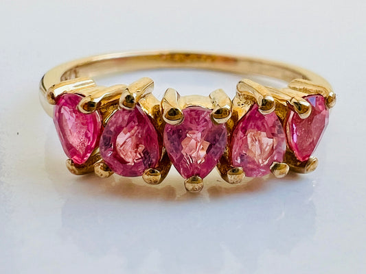 9ct Gold Pink Sapphire Ring