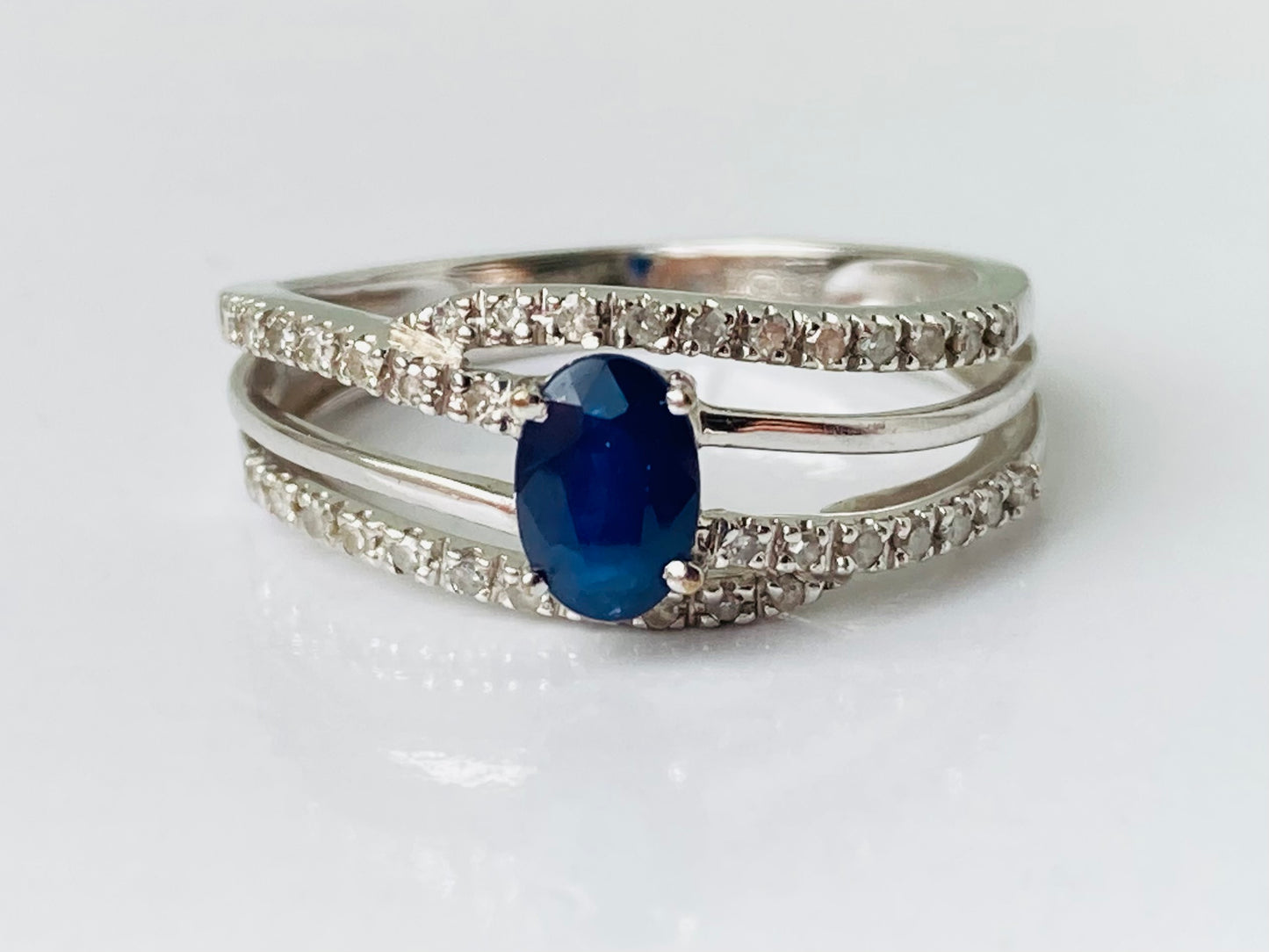 9ct Gold Sapphire & Diamond Ring