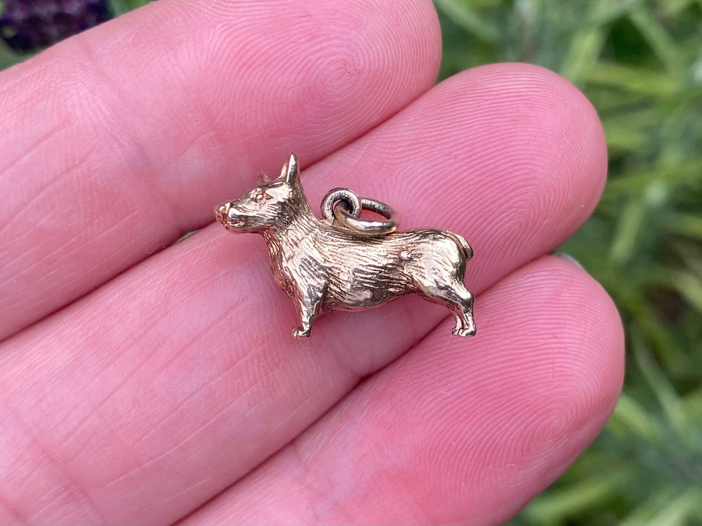 Vintage 9ct Gold Corgi Dog Pendant or Charm