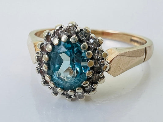 Vintage 9ct Gold Topaz & Diamond Ring