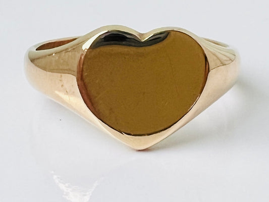 9ct Gold Heart Signet Ring
