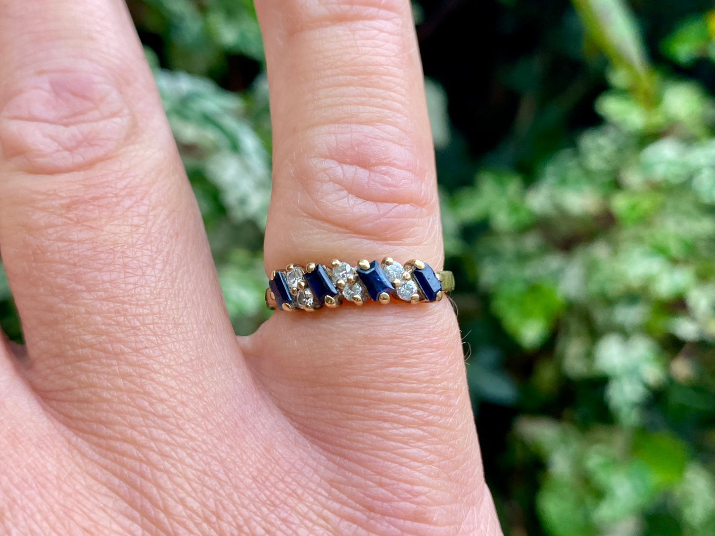 Vintage 9ct Gold Sapphire & Diamond Ring