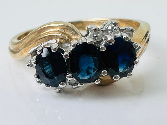 Vintage 9ct Gold Sapphire & Diamond Ring