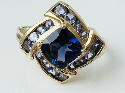 9ct Gold Iolite & Tanzanite Ring
