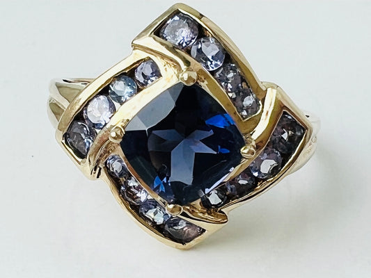 9ct Gold Iolite & Tanzanite Ring