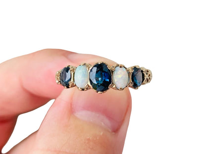 Vintage 9ct Gold Opal & Sapphire Ring