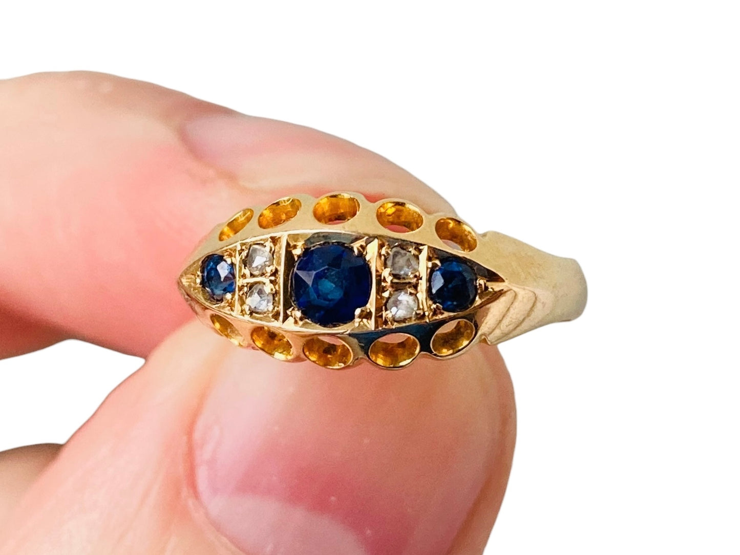 Antique 18ct Gold Sapphire & Diamond Ring