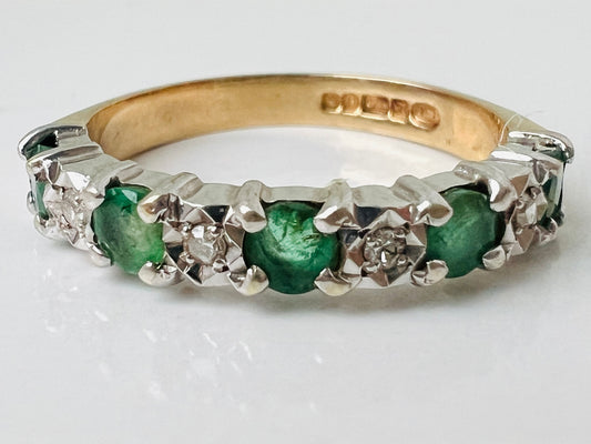 9ct Gold Emerald & Diamond Ring
