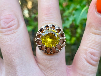 Vintage 9ct Gold Synthetic Yellow Sapphire Ring