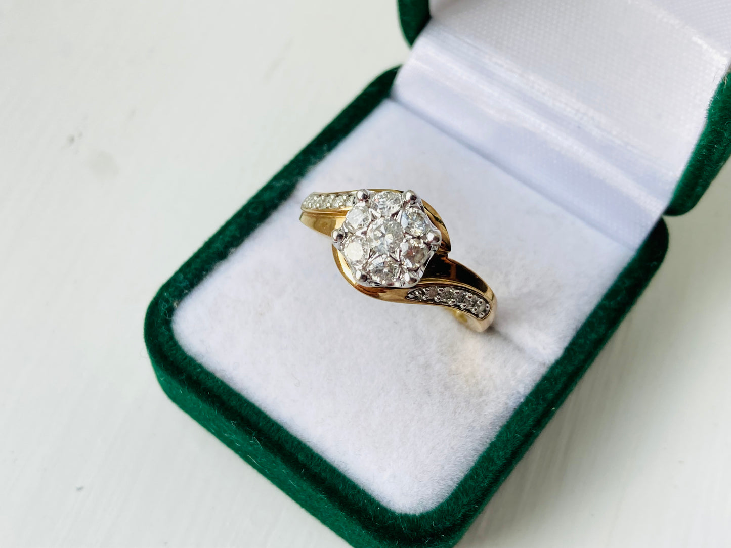 9ct Gold Diamond Ring