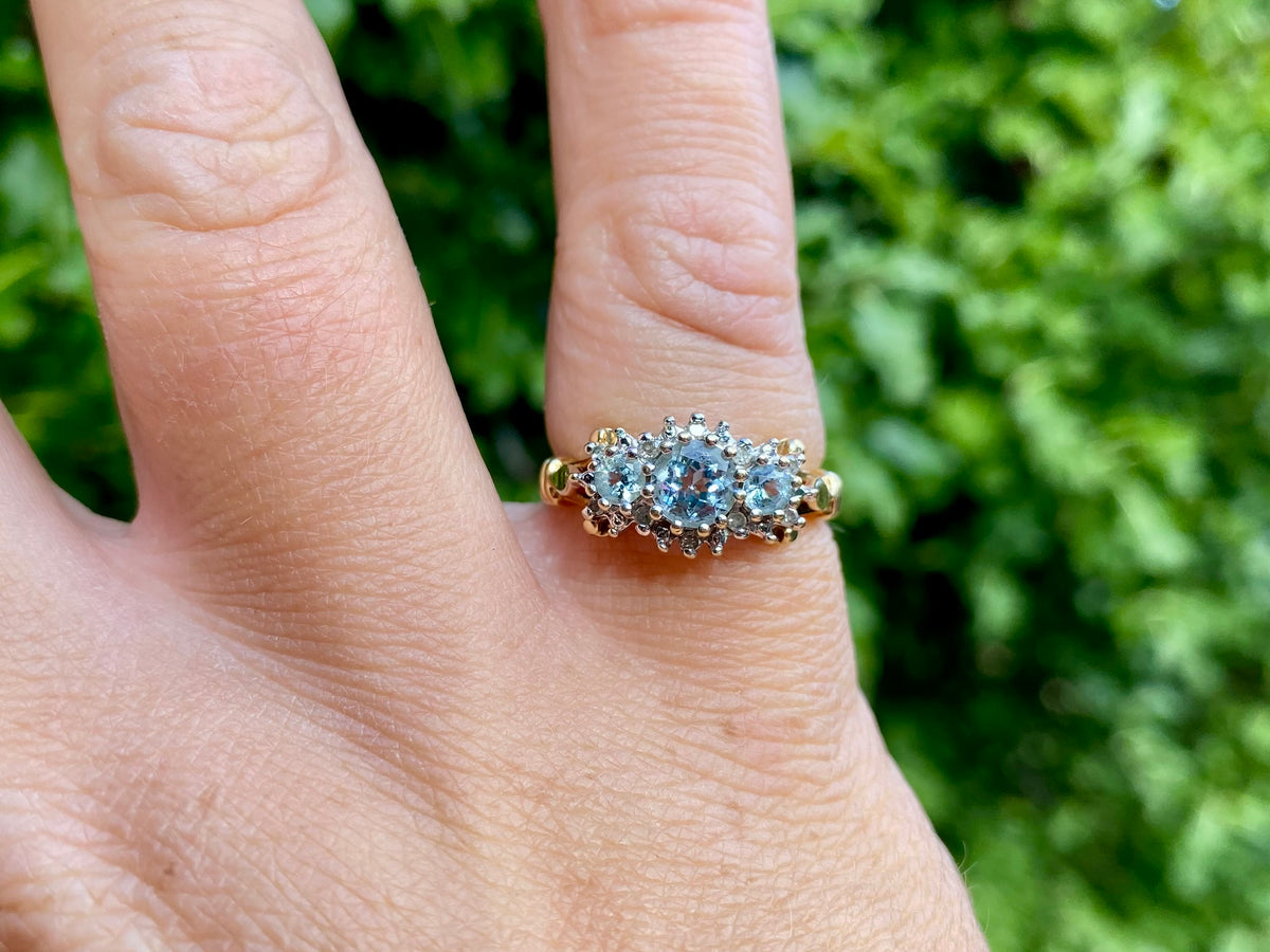 9ct Gold Aquamarine & Diamond Ring