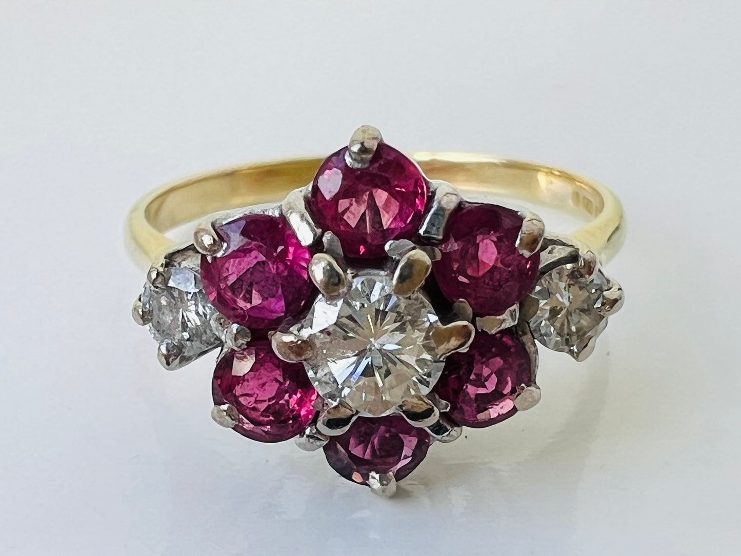 Vintage 18ct Gold Ruby & Diamond Ring