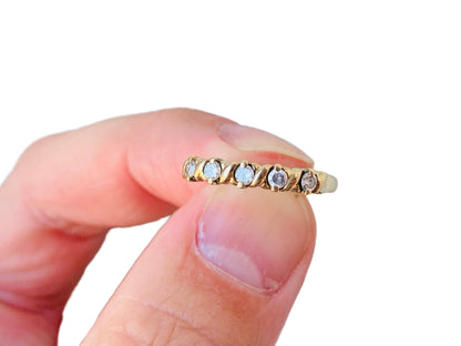 Vintage 9ct Gold Diamond Ring