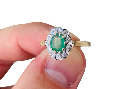 Vintage 9ct Gold Emerald & Diamond Ring