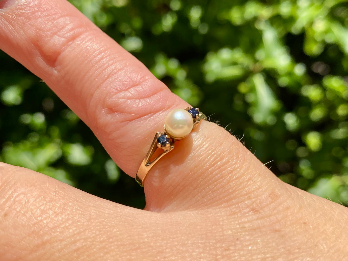 Vintage 9ct Gold Sapphire & Pearl Ring