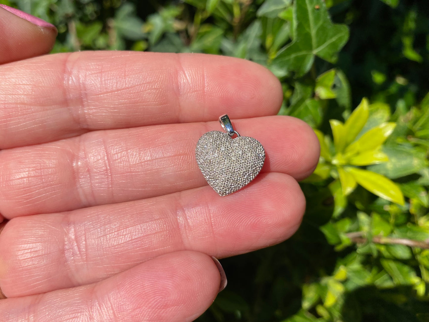 9ct Gold Diamond Heart Pendant