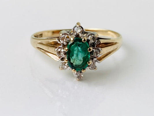 Vintage 9ct Gold Emerald & Diamond Ring