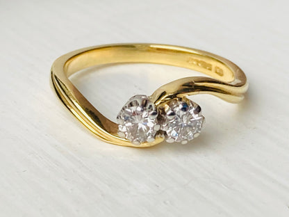 18ct Gold Toi et Moi Diamond Ring