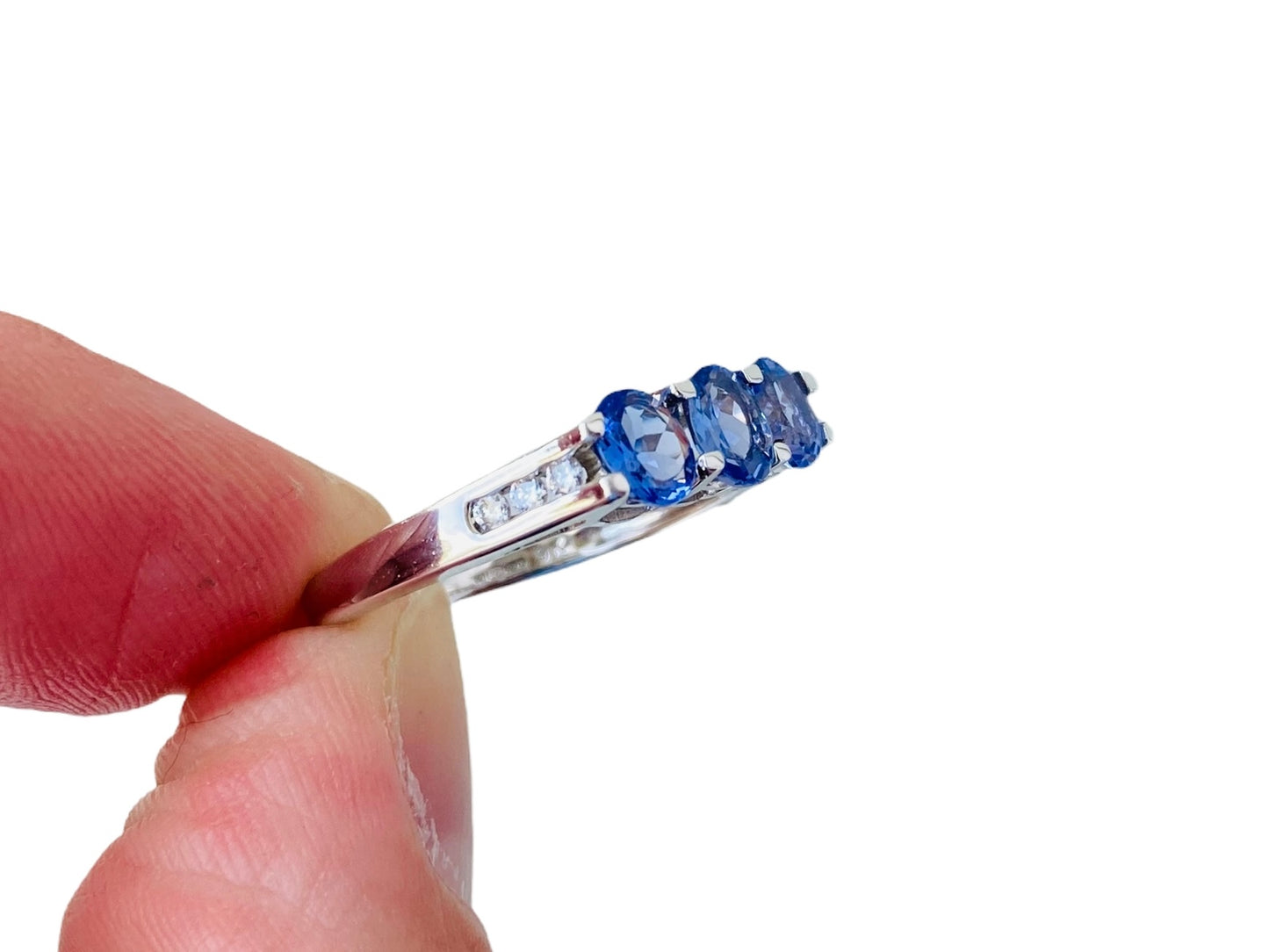 9ct Gold Tanzanite & Diamond Ring