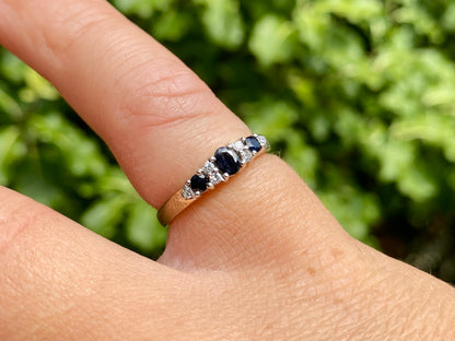 Vintage 9ct Gold Sapphire & Diamond Ring