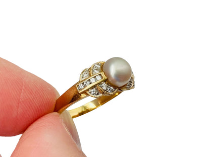 18ct Gold Pearl & Diamond Ring