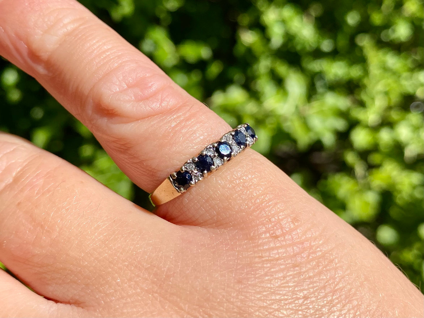 9ct Gold Sapphire & Diamond Ring