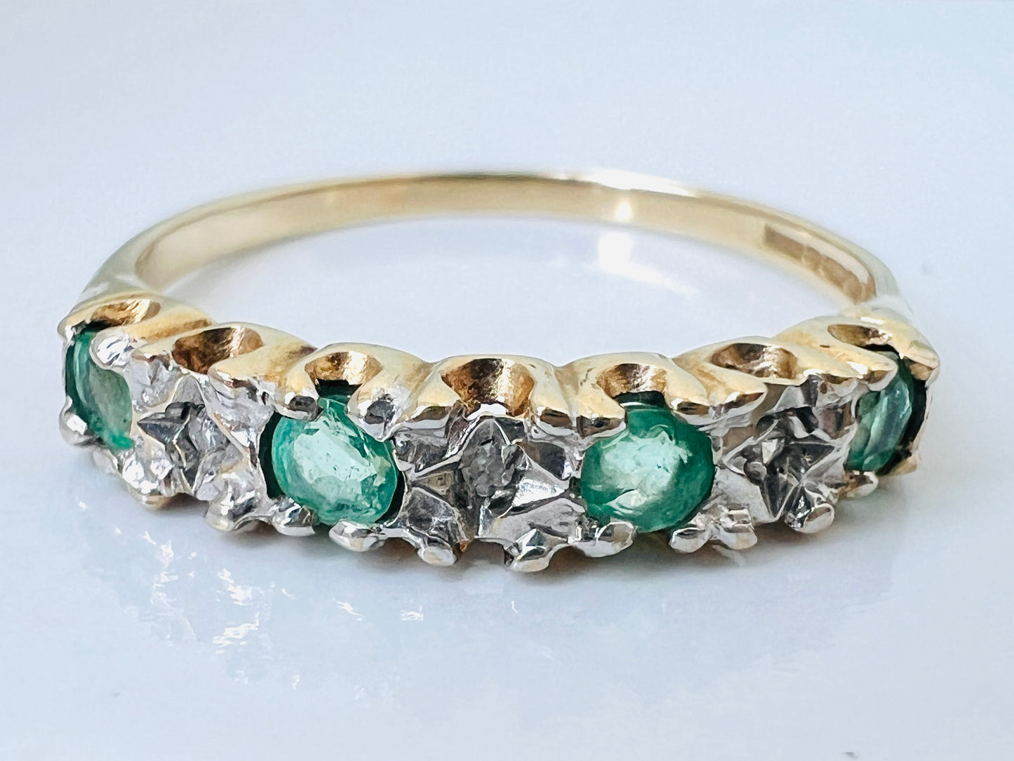 9ct Gold Emerald & Diamond Ring