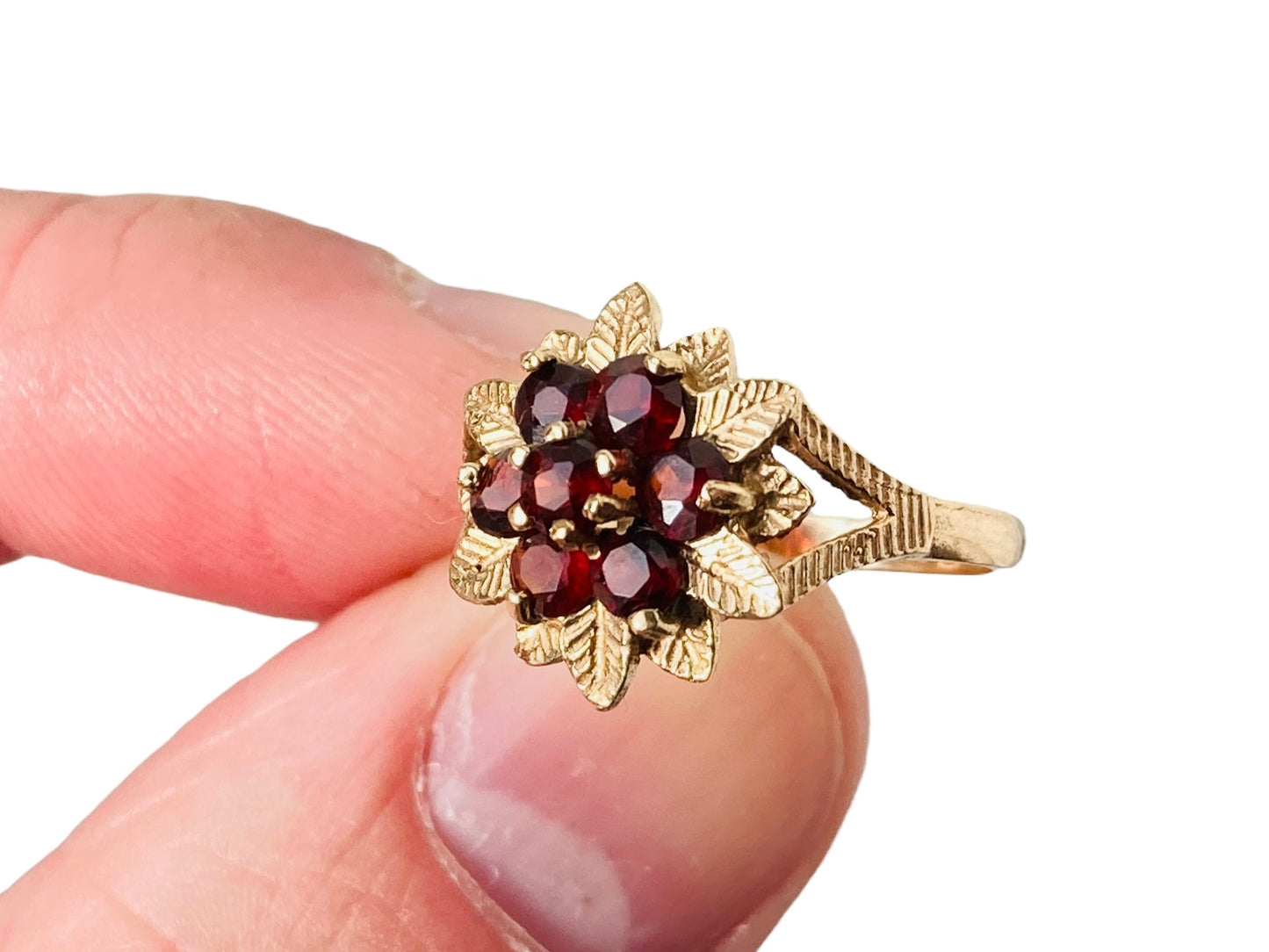 Vintage 9ct Gold Garnet Ring