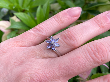 9ct Gold Tanzanite & Diamond Ring