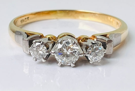 Vintage 18ct Gold Three-Stone Diamond Ring