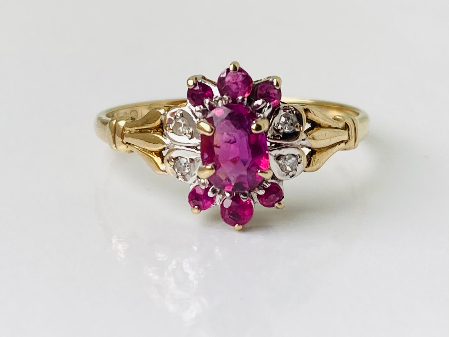 Vintage 9ct Gold Ruby & Diamond Ring