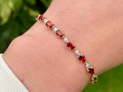 9ct Gold Garnet & Diamond Bracelet
