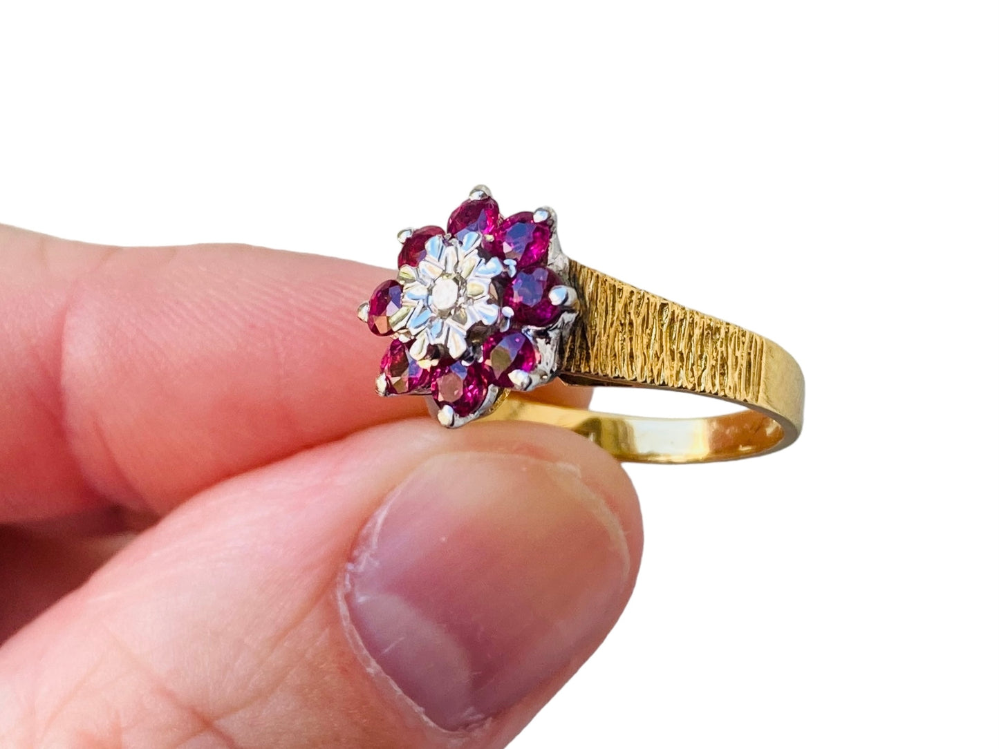 Vintage 18ct Gold Ruby & Diamond Ring