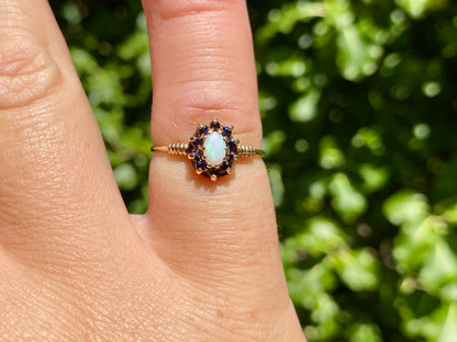 Vintage 9ct Gold Opal & Sapphire Ring