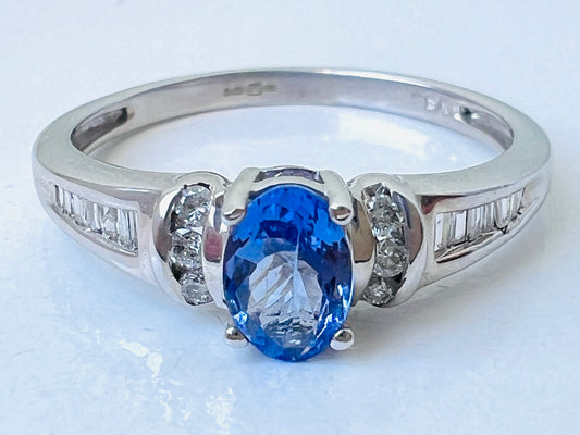 9ct Gold Tanzanite & Diamond Ring