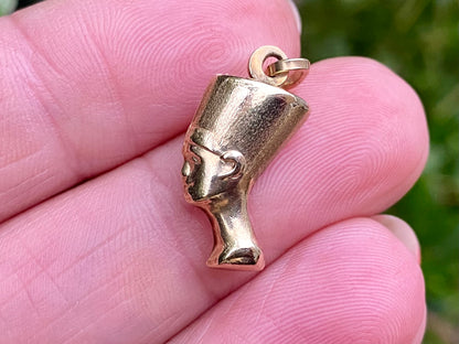 Vintage 9ct Gold Nefertiti Pendant