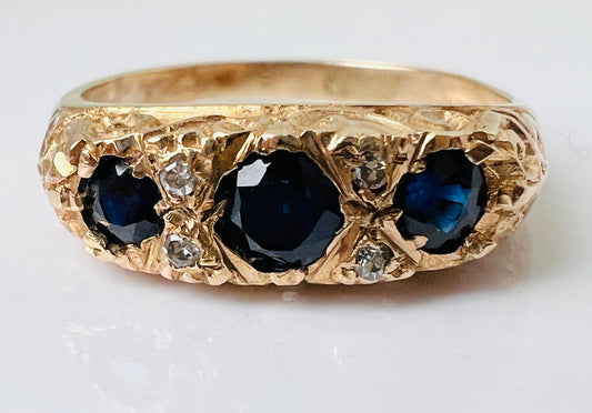 Vintage 9ct Gold Sapphire & Diamond Ring