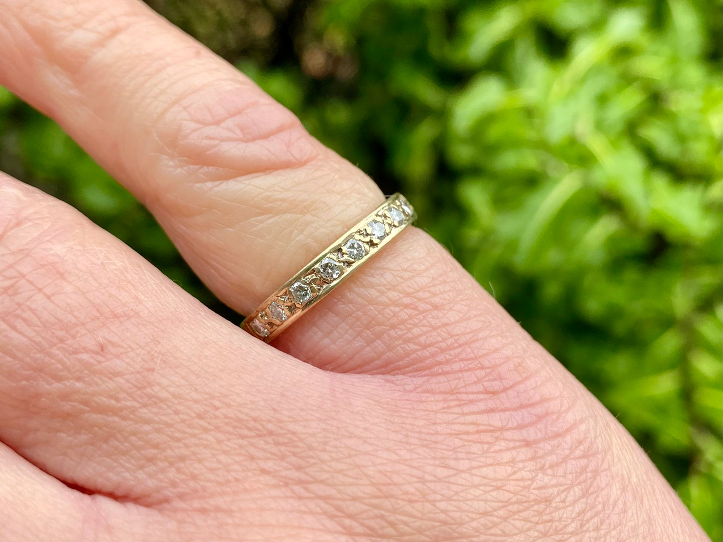 9ct Gold Nine-Stone Diamond Band Ring