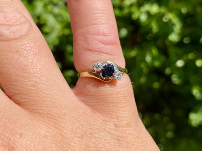 Vintage 9ct Gold Sapphire & Diamond Ring