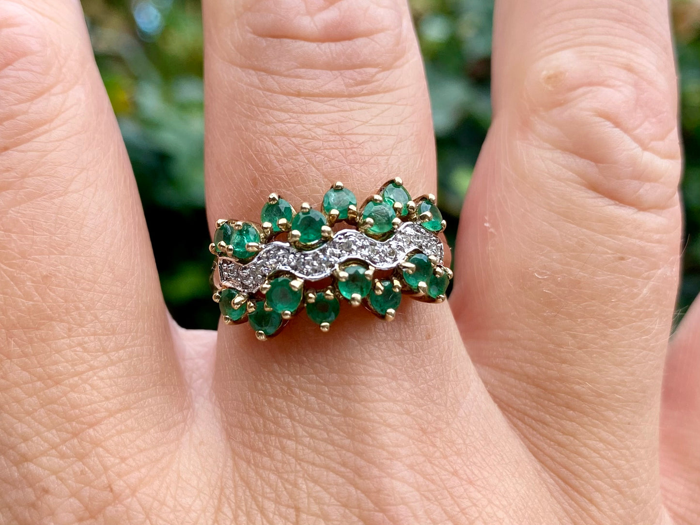 9ct Gold Emerald & Diamond Ring