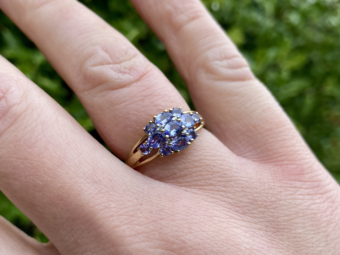 9ct Gold Tanzanite & Diamond Ring