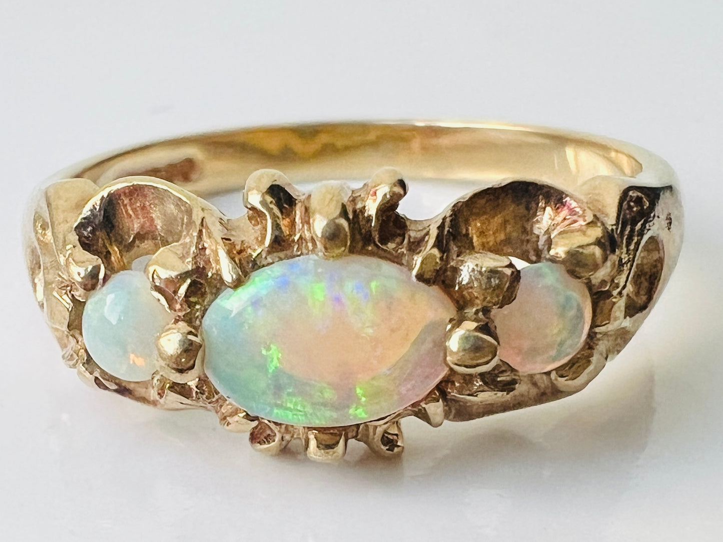 Vintage 9ct Gold Opal Ring