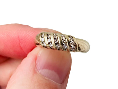 9ct Gold Diamond Ring