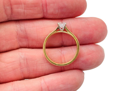 18ct Gold Diamond Solitaire Ring