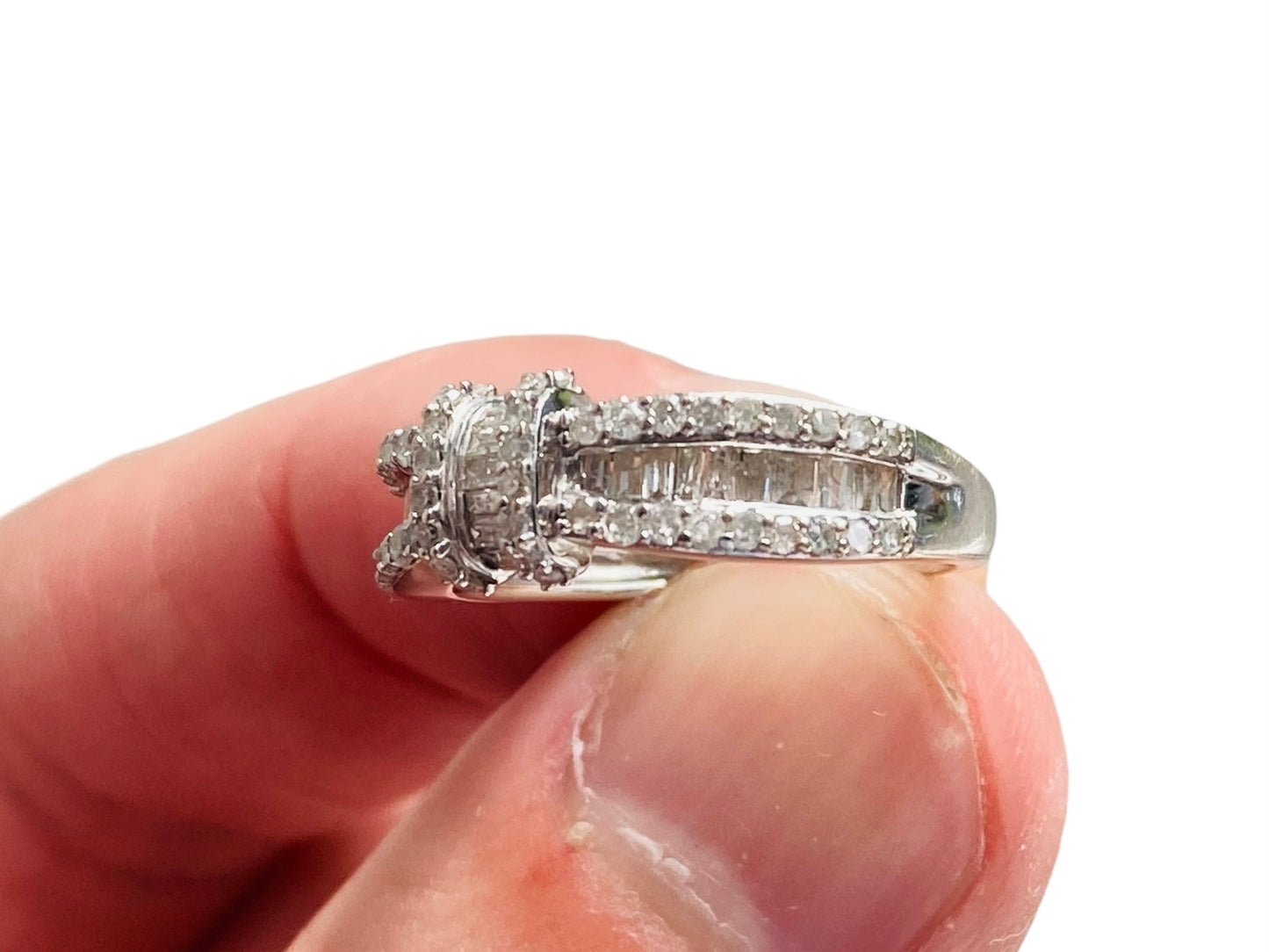 9ct Gold Diamond Ring