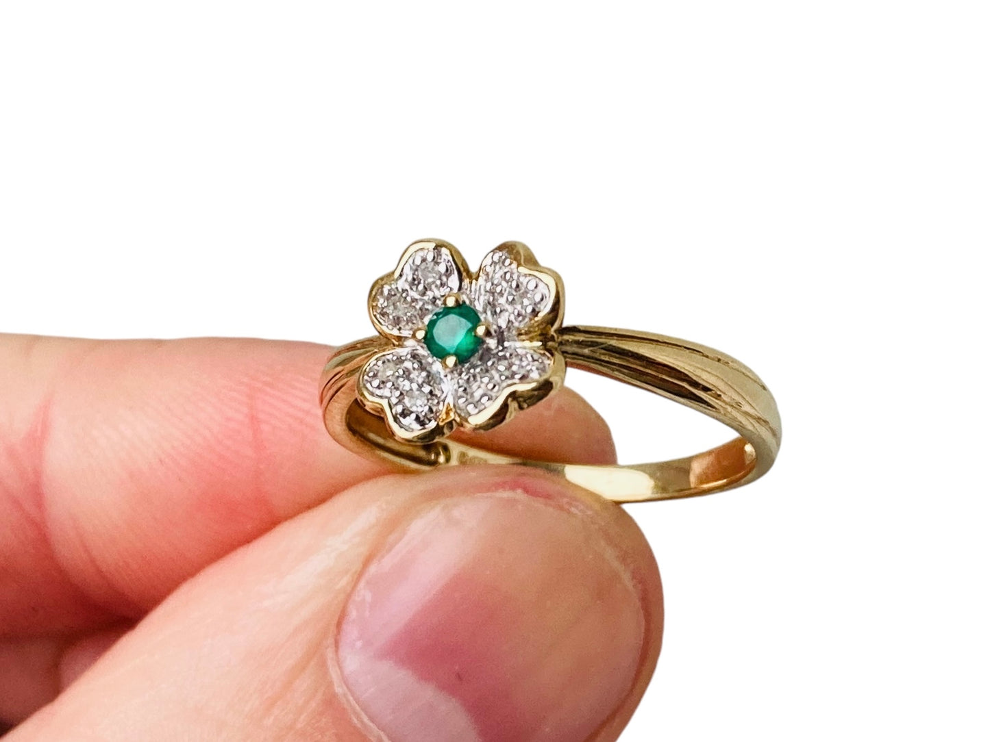 9ct Gold Emerald & Diamond Ring