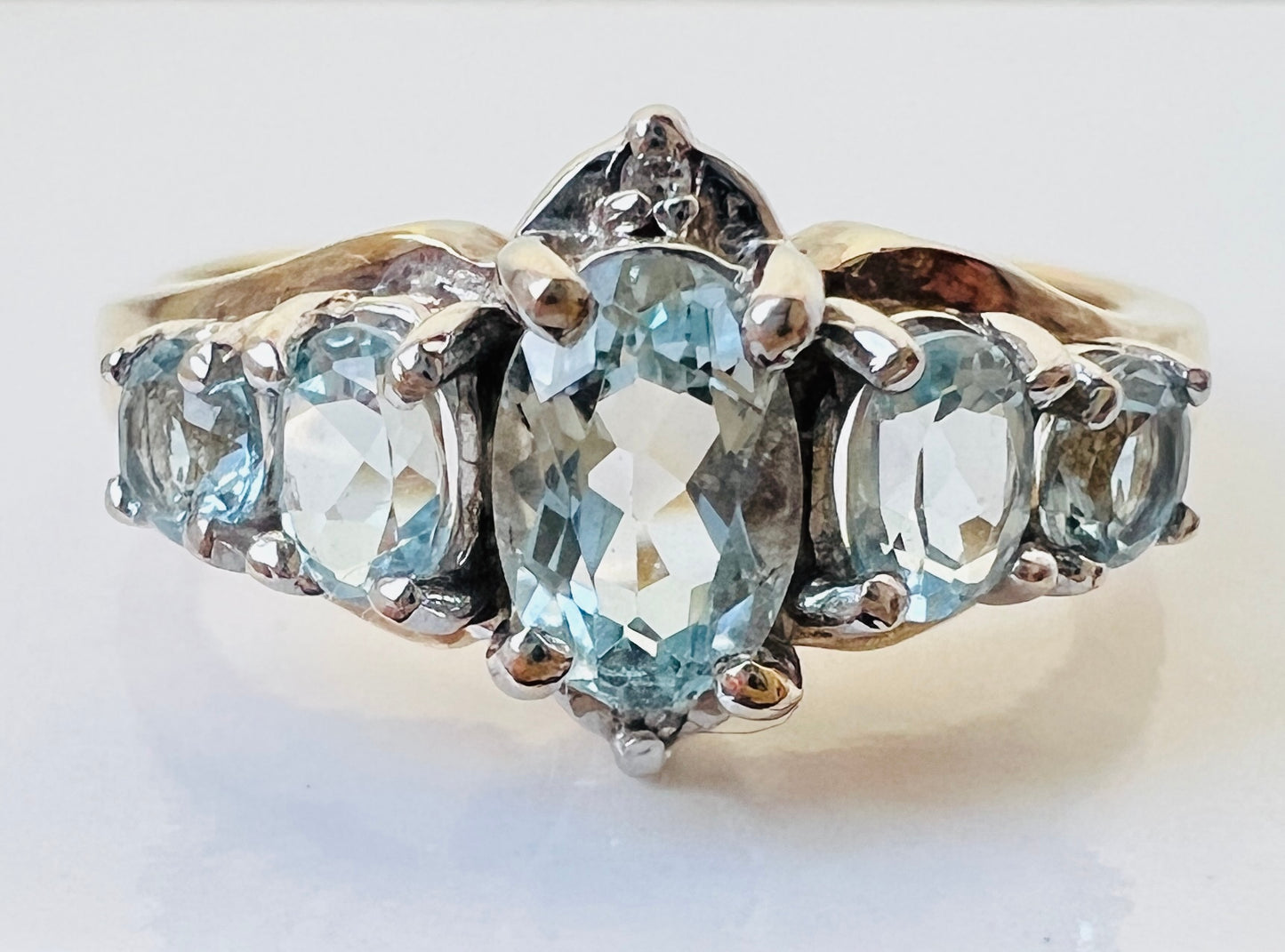 9ct Gold Topaz & Diamond Ring