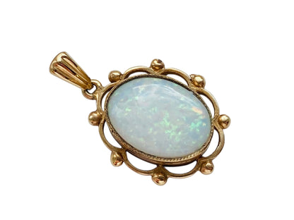 Vintage 9ct Gold Opal Pendant